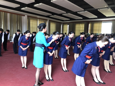 洛陽科技職業(yè)學院志愿者積極備戰(zhàn)中國洛陽第37屆牡丹文化節(jié)禮儀服務(wù)活動